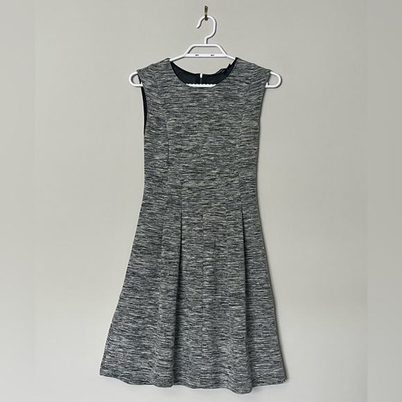 Dynamite Dress - Picture 1 of 1